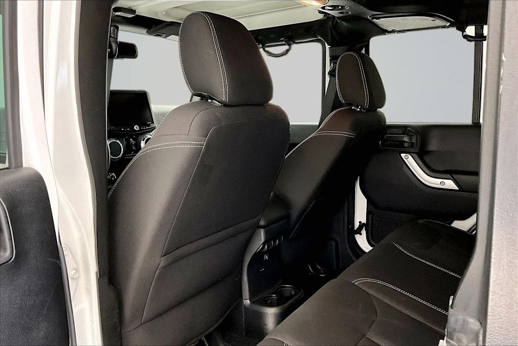 Thumbnail: 2018 Jeep Wrangler - 12
