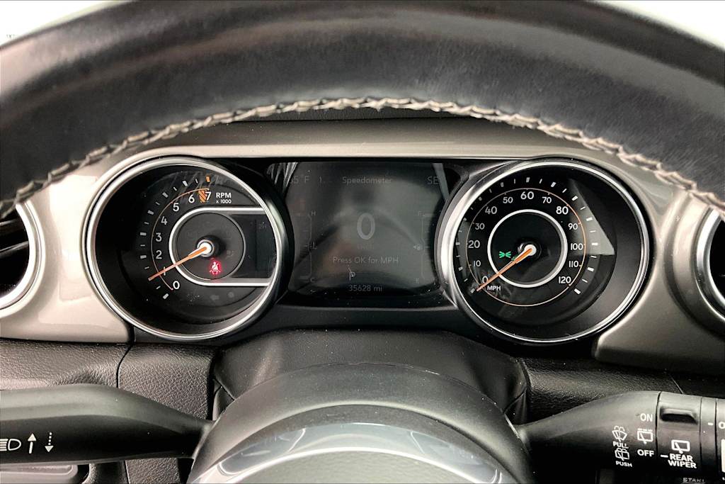 Thumbnail: 2022 Jeep Wrangler - 16