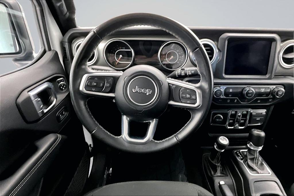 Thumbnail: 2022 Jeep Wrangler - 13