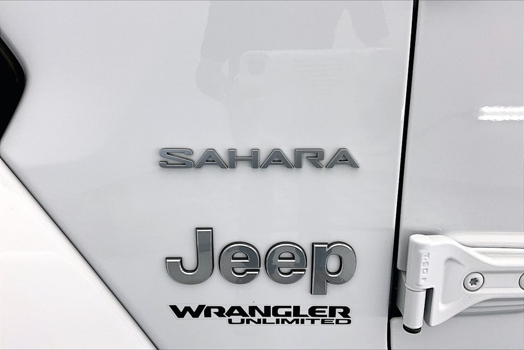 Thumbnail: 2022 Jeep Wrangler - 6