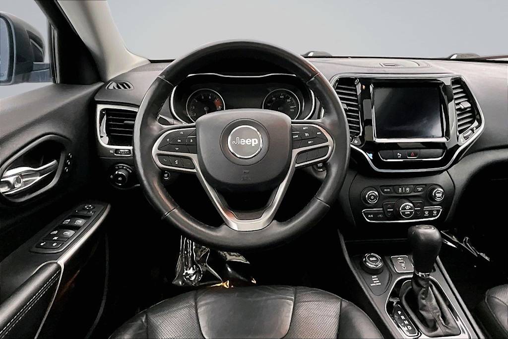 Thumbnail: 2019 Jeep Cherokee - 13