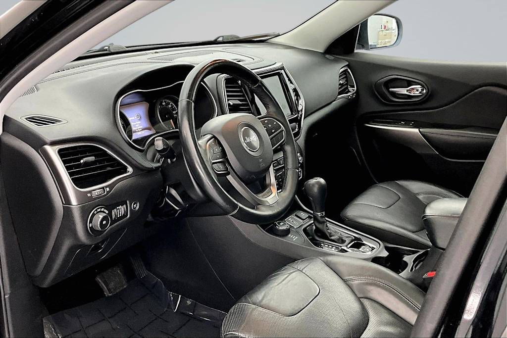 Thumbnail: 2019 Jeep Cherokee - 2