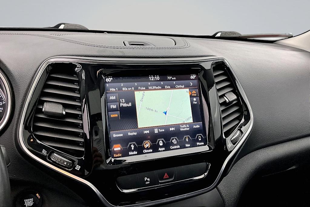 Thumbnail: 2019 Jeep Cherokee - 14
