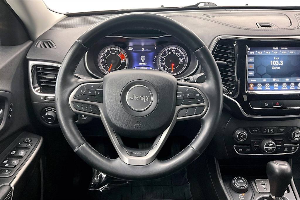 Thumbnail: 2019 Jeep Cherokee - 14