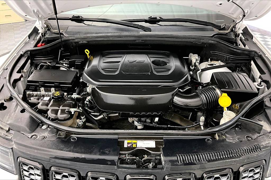 Thumbnail: 2021 Jeep Grand Cherokee - 9