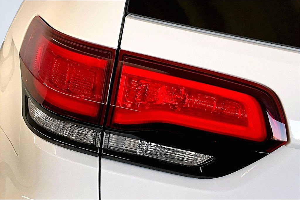 Thumbnail: 2021 Jeep Grand Cherokee - 26