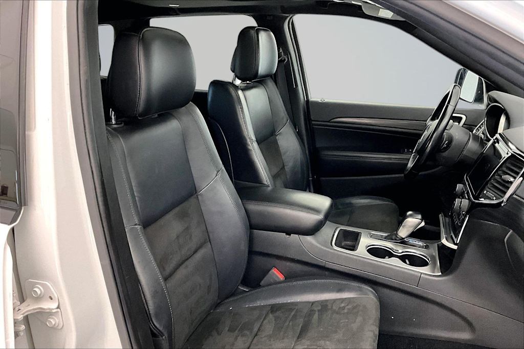 Thumbnail: 2021 Jeep Grand Cherokee - 12