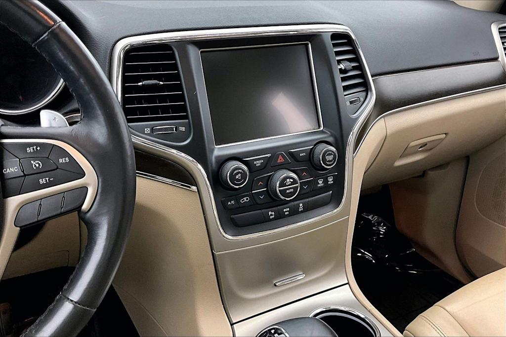 Thumbnail: 2015 Jeep Grand Cherokee - 15