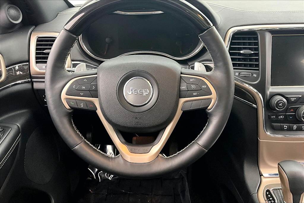 Thumbnail: 2017 Jeep Grand Cherokee - 14