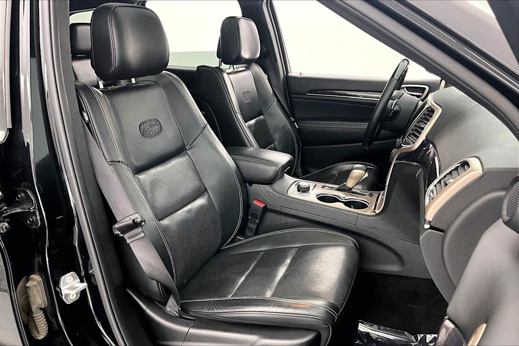 Thumbnail: 2017 Jeep Grand Cherokee - 12