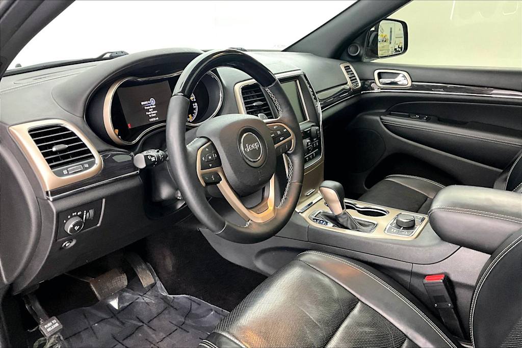 Thumbnail: 2017 Jeep Grand Cherokee - 2