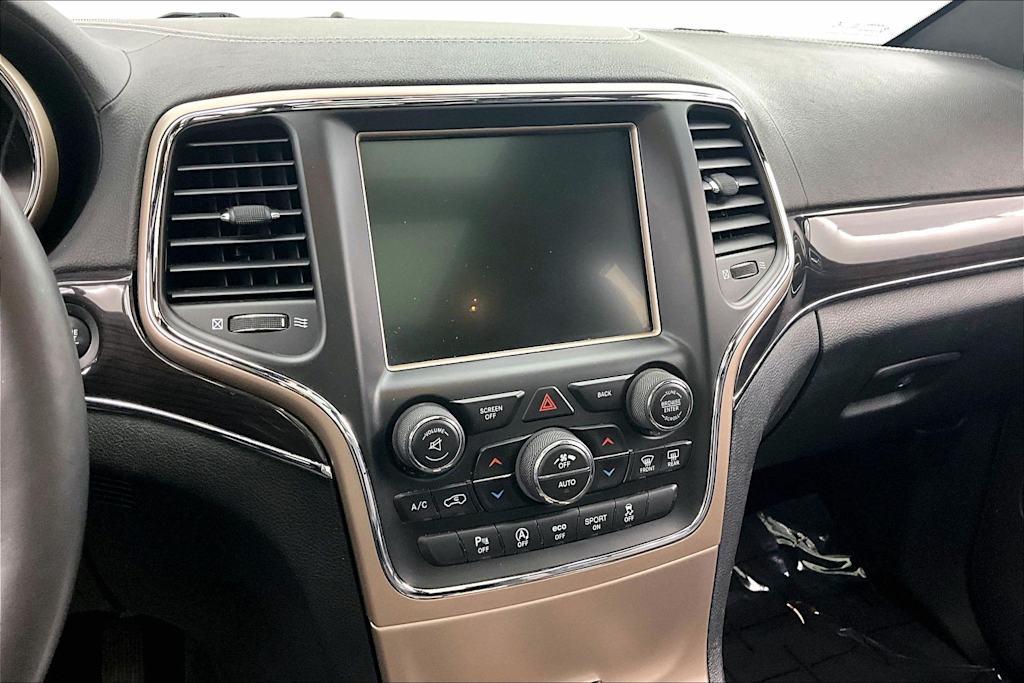 Thumbnail: 2017 Jeep Grand Cherokee - 15