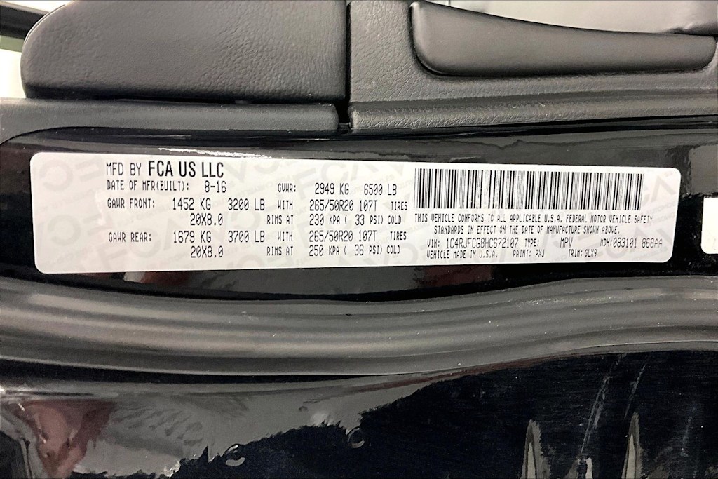 Thumbnail: 2017 Jeep Grand Cherokee - 20