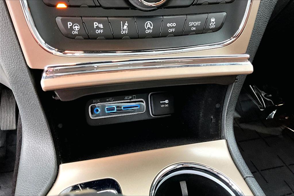 Thumbnail: 2017 Jeep Grand Cherokee - 28