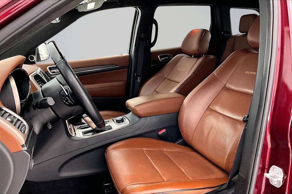 Thumbnail: 2017 Jeep Grand Cherokee - 11