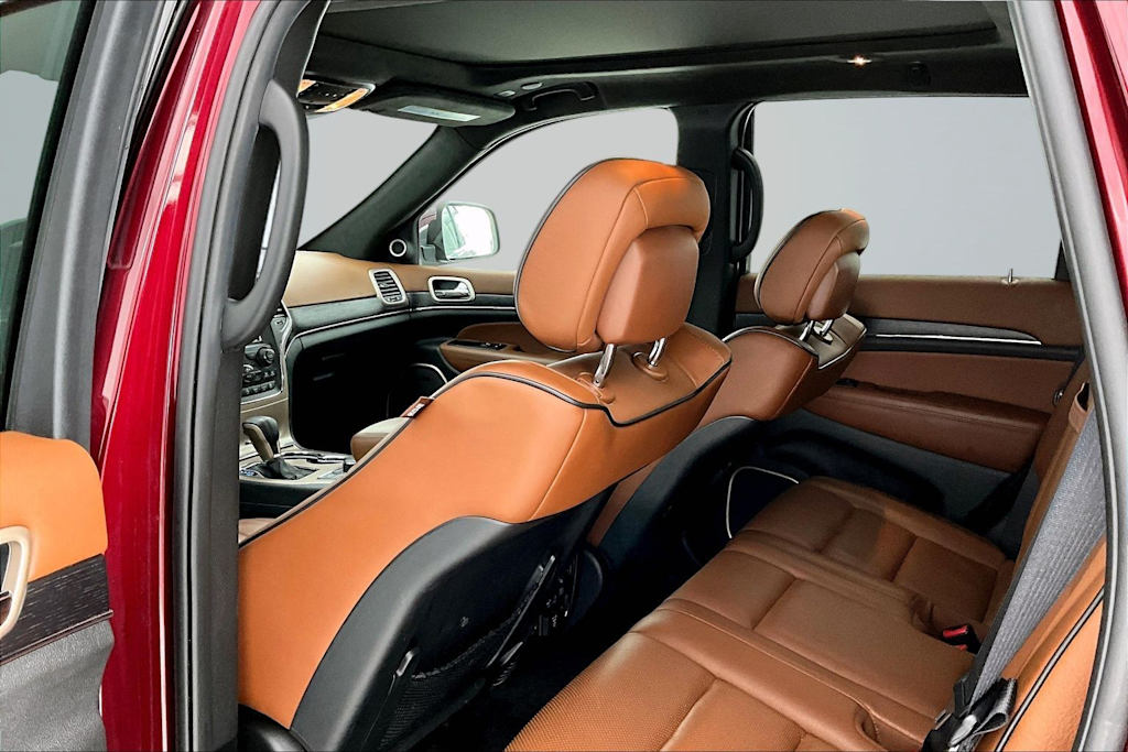 Thumbnail: 2017 Jeep Grand Cherokee - 13