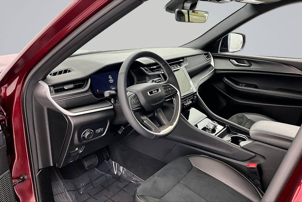 Thumbnail: 2025 Jeep Grand Cherokee - 2