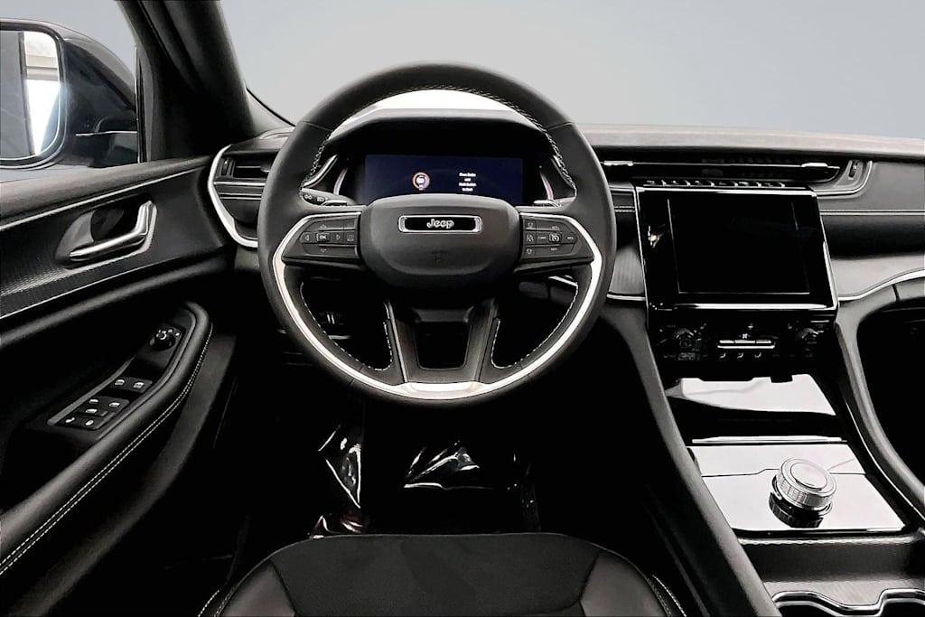 Thumbnail: 2025 Jeep Grand Cherokee - 14