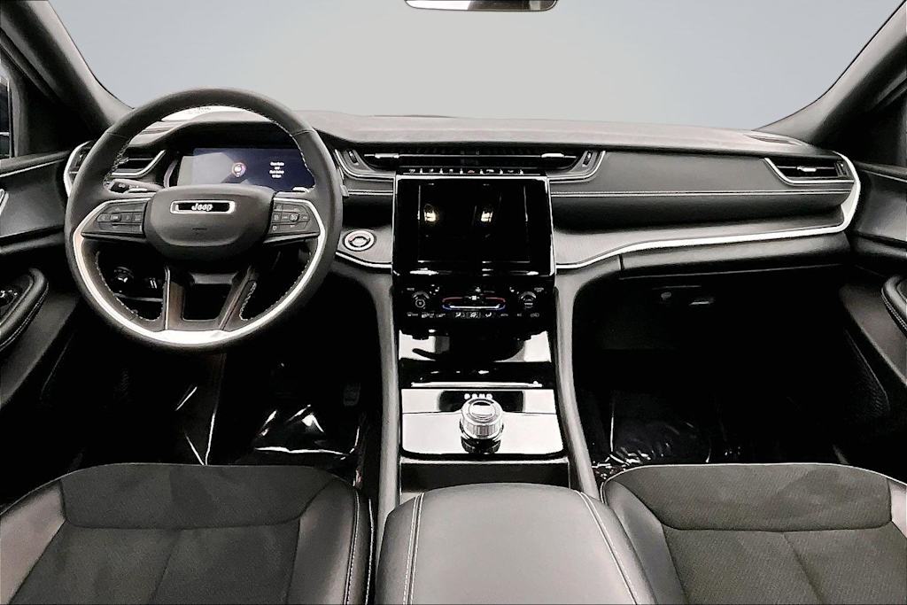 Thumbnail: 2025 Jeep Grand Cherokee - 10
