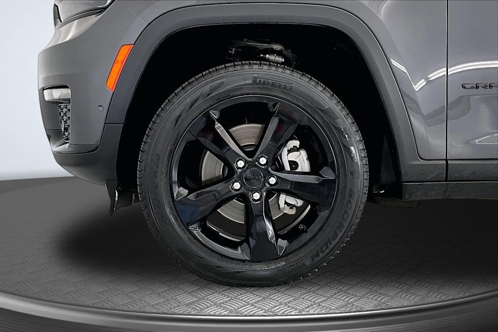 Thumbnail: 2025 Jeep Grand Cherokee L - 8