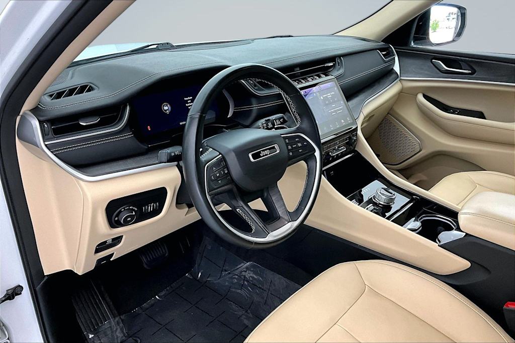 Thumbnail: 2021 Jeep Grand Cherokee L - 2
