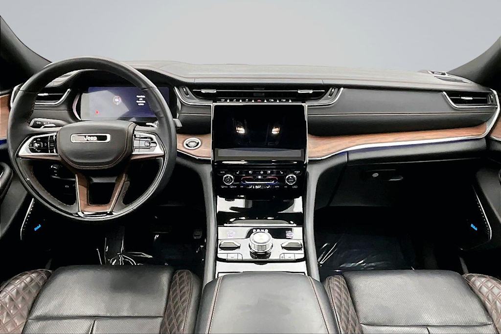 Thumbnail: 2023 Jeep Grand Cherokee L - 10