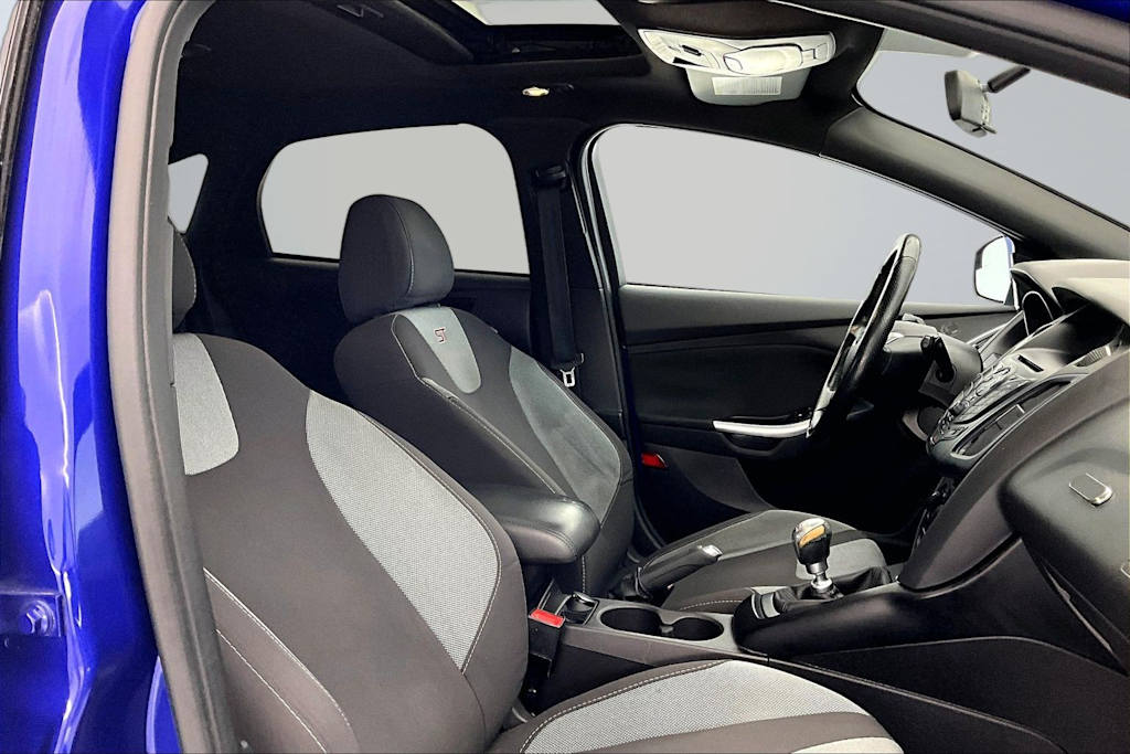 Thumbnail: 2014 Ford Focus - 12