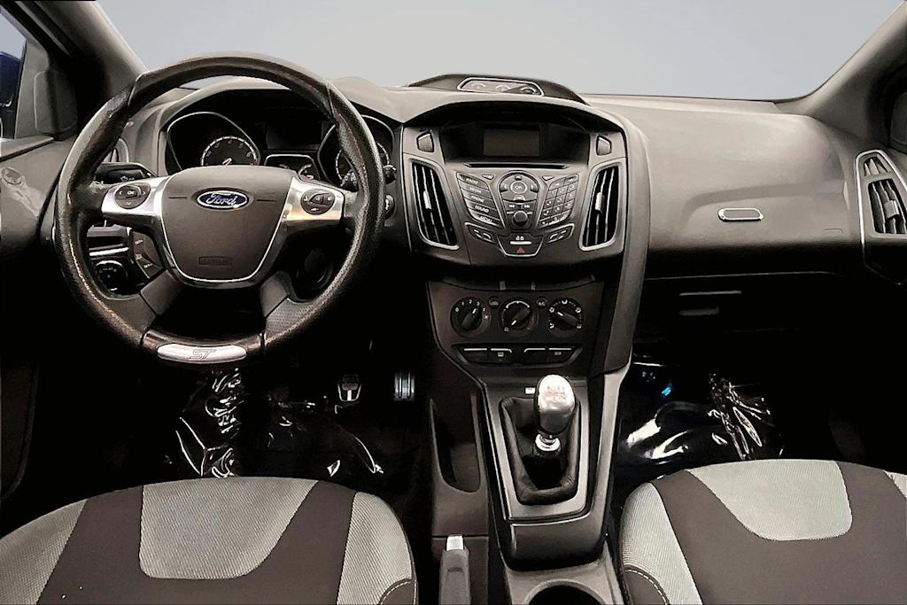 Thumbnail: 2014 Ford Focus - 10