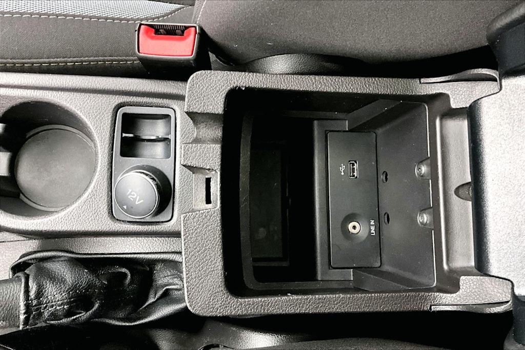 Thumbnail: 2014 Ford Focus - 28