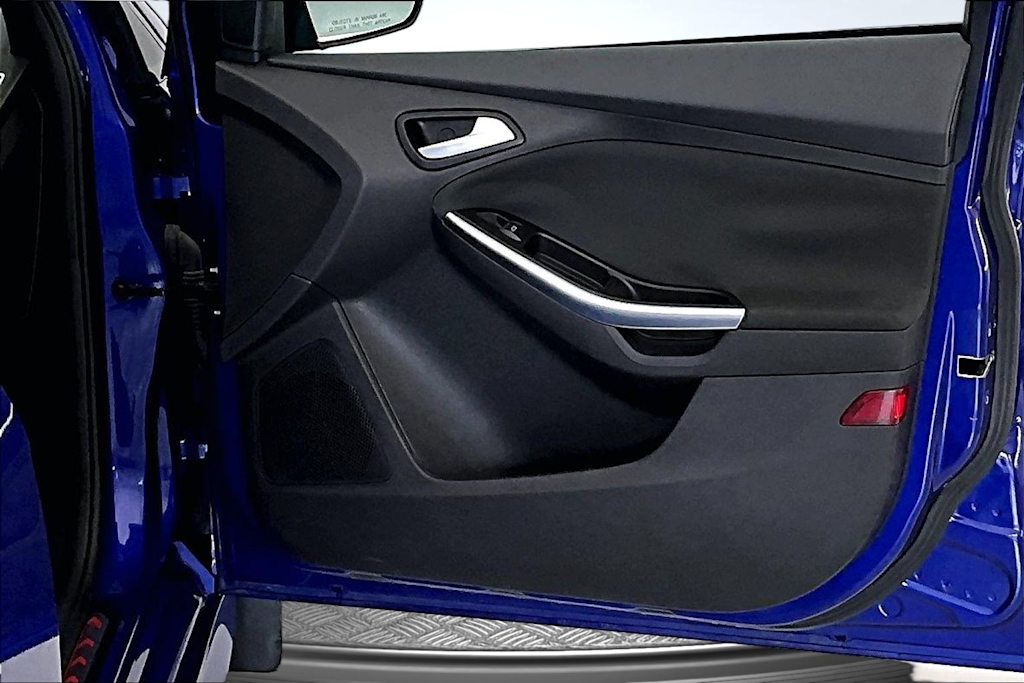 Thumbnail: 2014 Ford Focus - 25