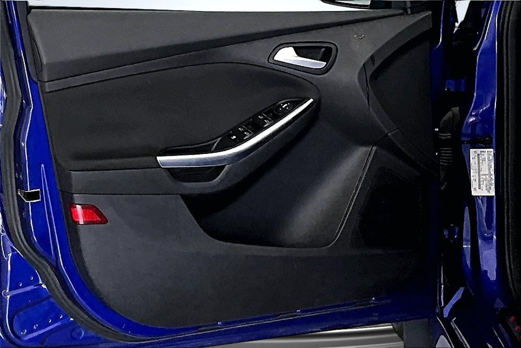 Thumbnail: 2014 Ford Focus - 24