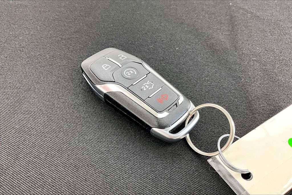 Thumbnail: 2015 Ford Mustang - 20