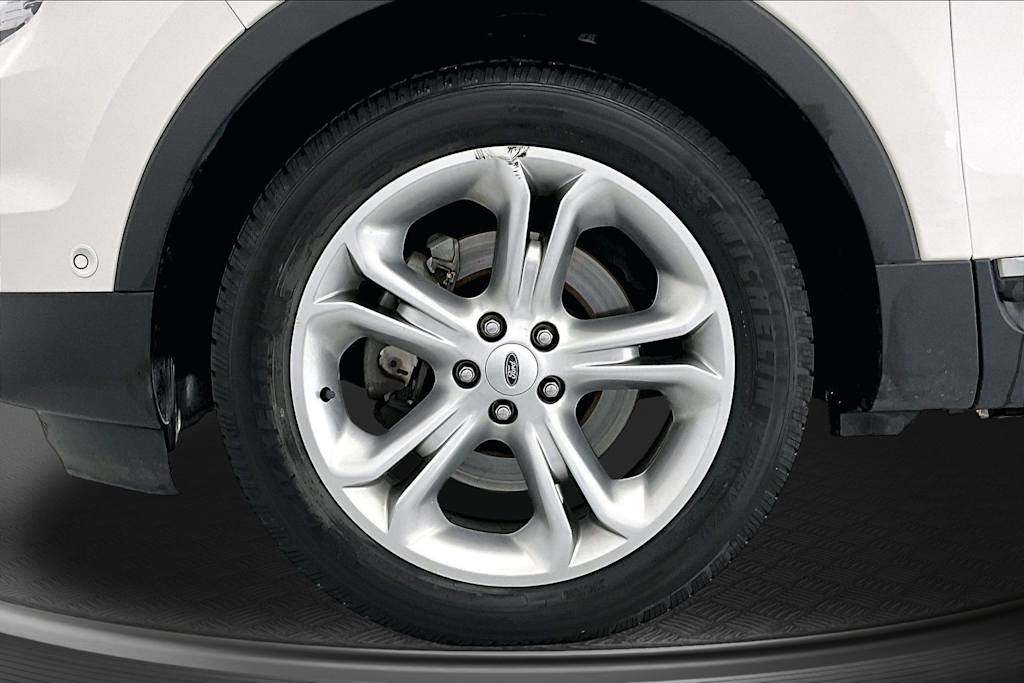 Thumbnail: 2015 Ford Explorer - 8
