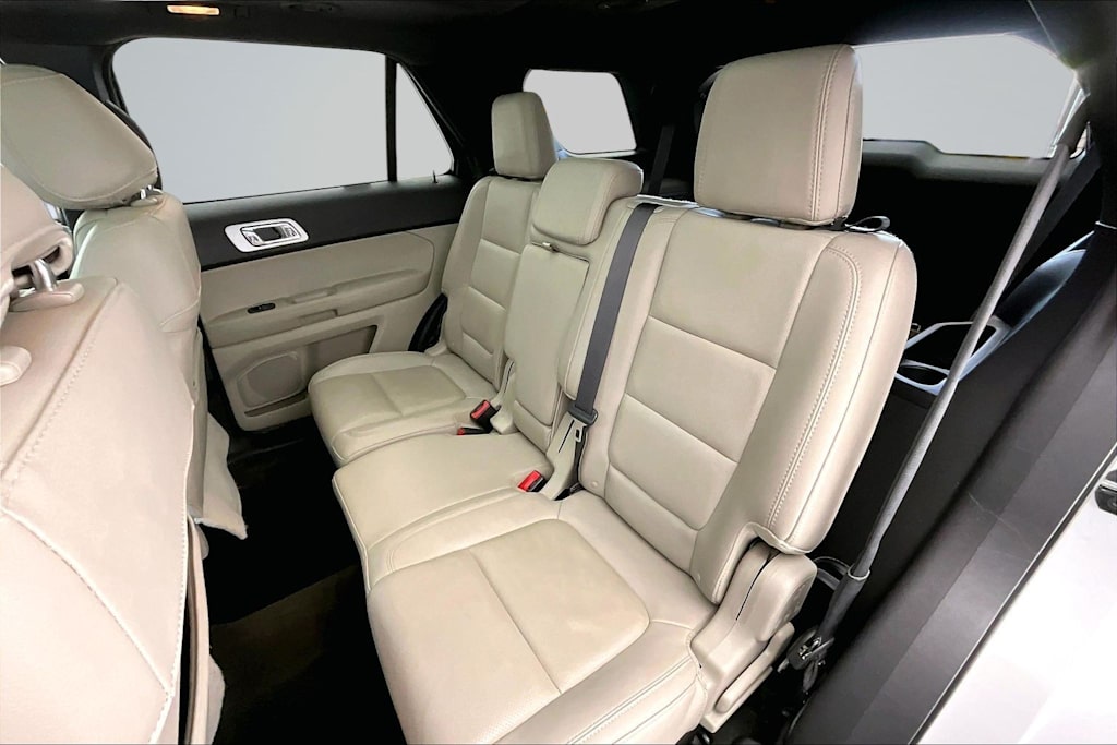 Thumbnail: 2015 Ford Explorer - 22