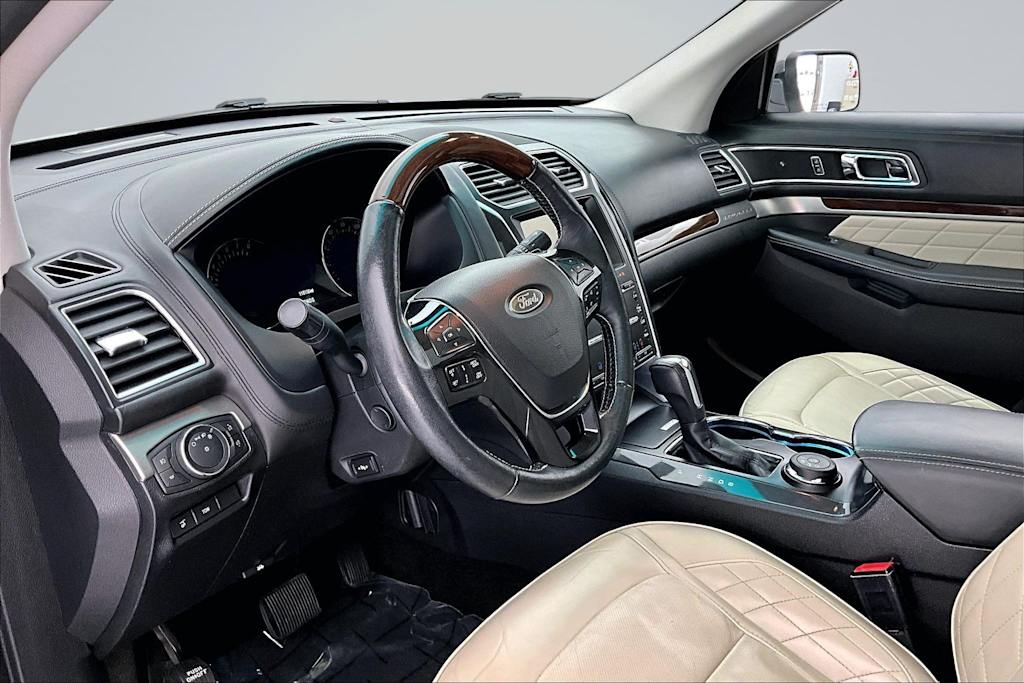 Thumbnail: 2016 Ford Explorer - 2