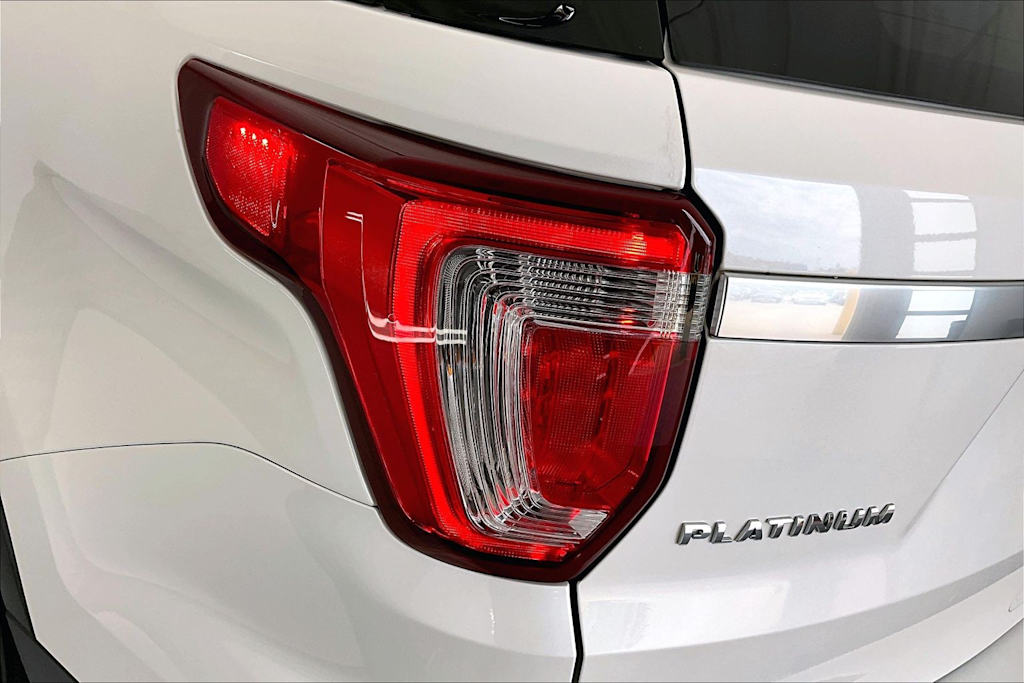 Thumbnail: 2016 Ford Explorer - 26