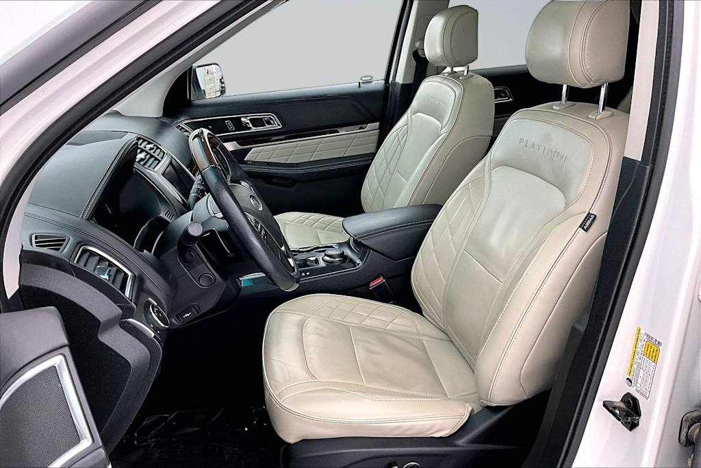 Thumbnail: 2016 Ford Explorer - 11