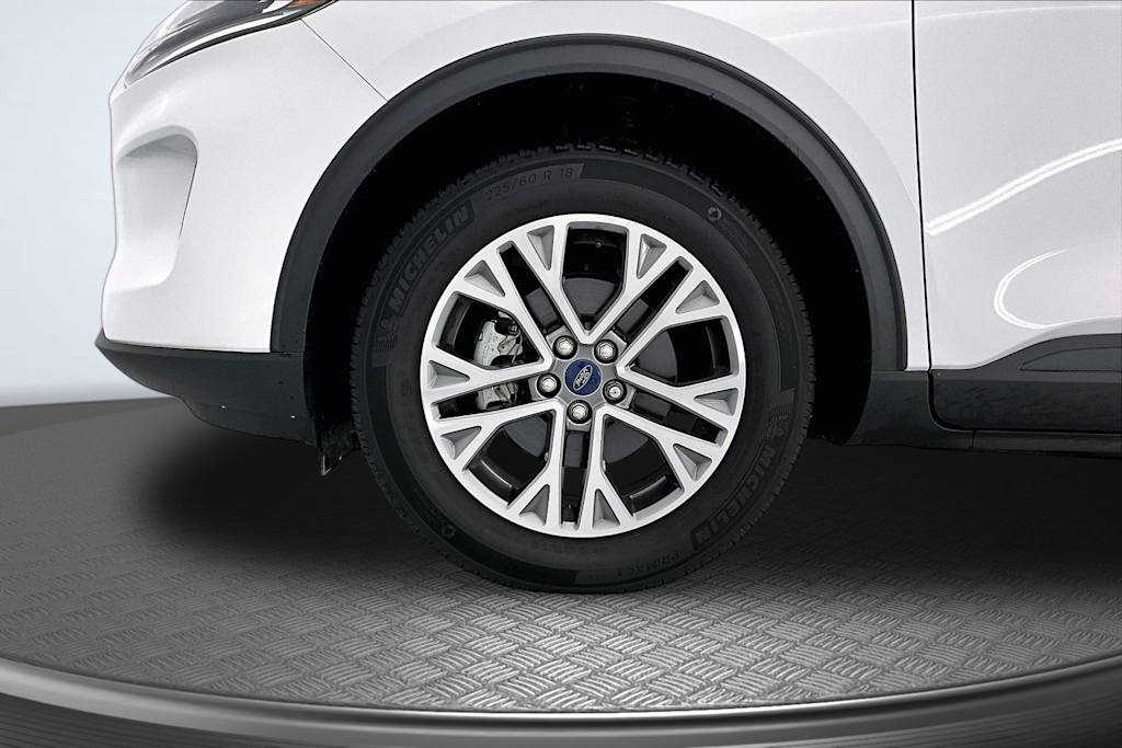 Thumbnail: 2022 Ford Escape - 8