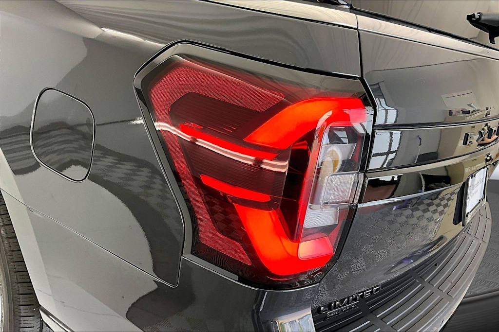 Thumbnail: 2022 Ford Expedition MAX - 28