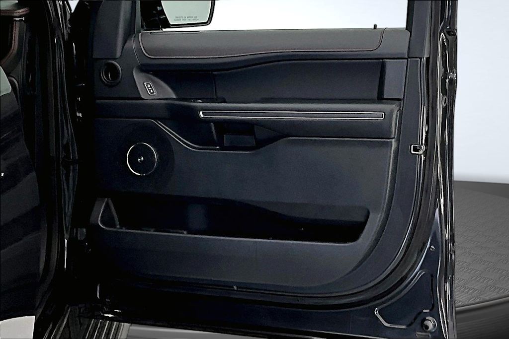 Thumbnail: 2022 Ford Expedition MAX - 27