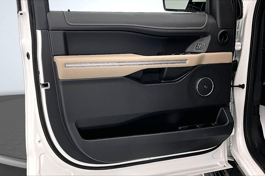 Thumbnail: 2024 Ford Expedition - 24