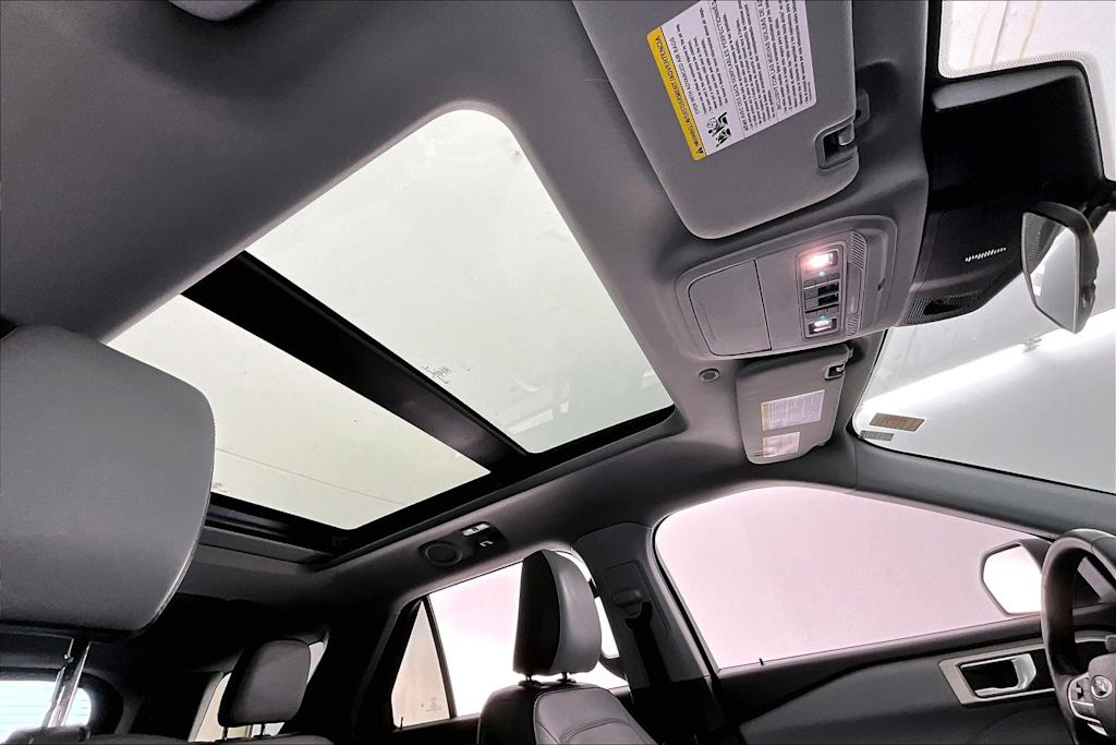 Thumbnail: 2021 Ford Explorer - 23