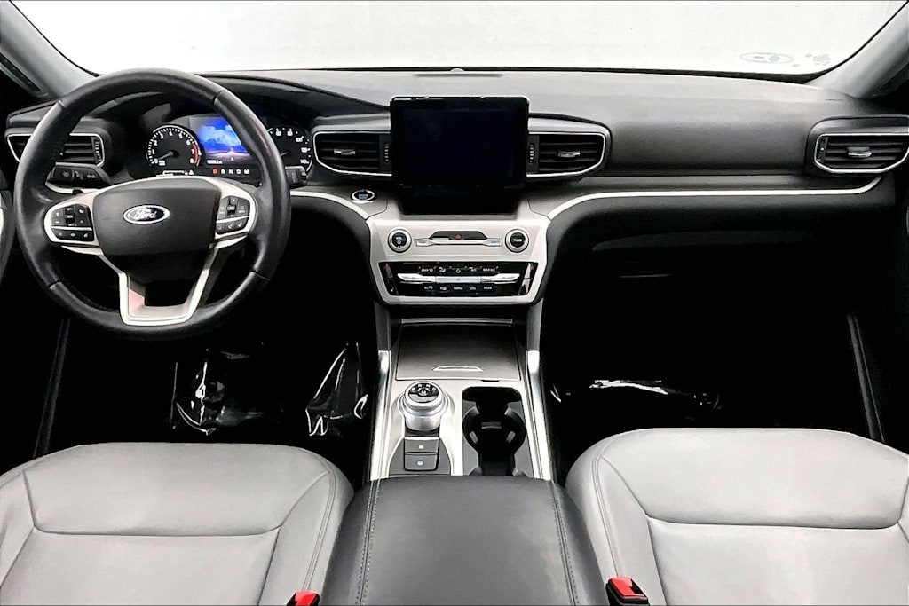 Thumbnail: 2021 Ford Explorer - 10