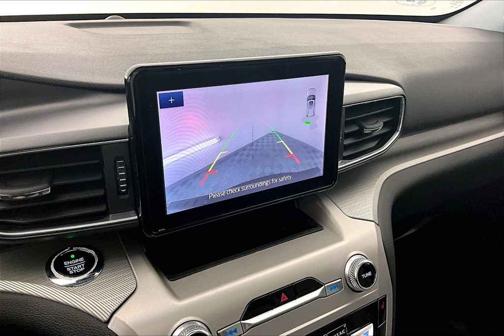 Thumbnail: 2021 Ford Explorer - 22