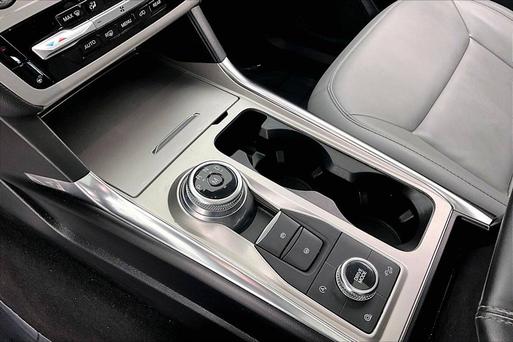 Thumbnail: 2021 Ford Explorer - 16