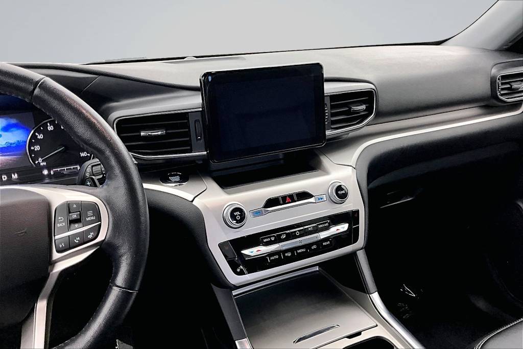 Thumbnail: 2021 Ford Explorer - 15