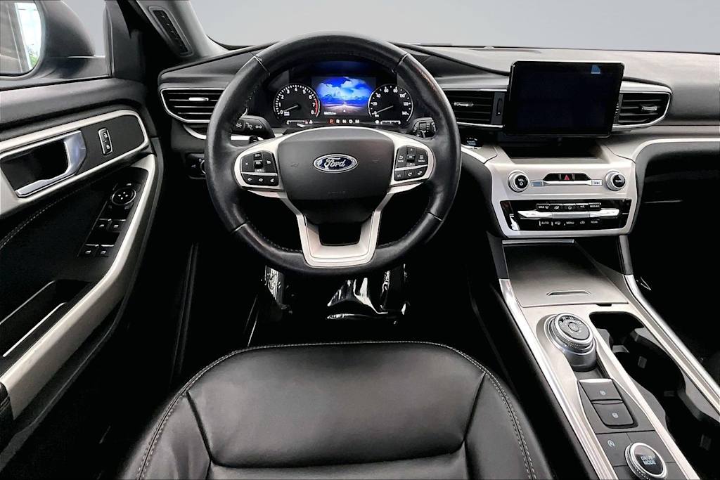 Thumbnail: 2021 Ford Explorer - 14