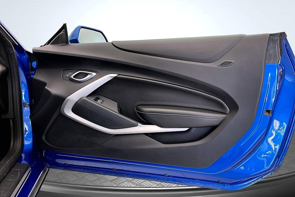Thumbnail: 2016 Chevrolet Camaro - 24