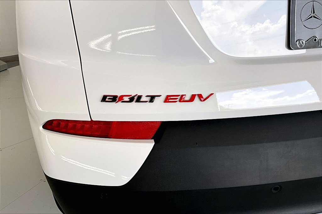 Thumbnail: 2023 Chevrolet Bolt EUV - 7