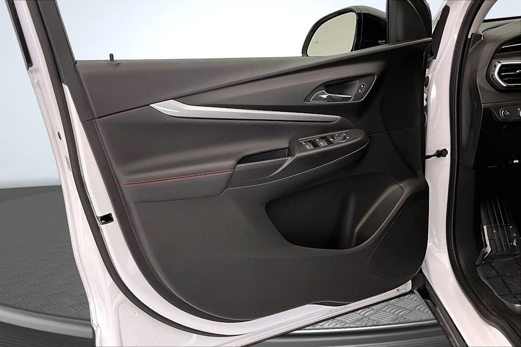 Thumbnail: 2023 Chevrolet Bolt EUV - 24